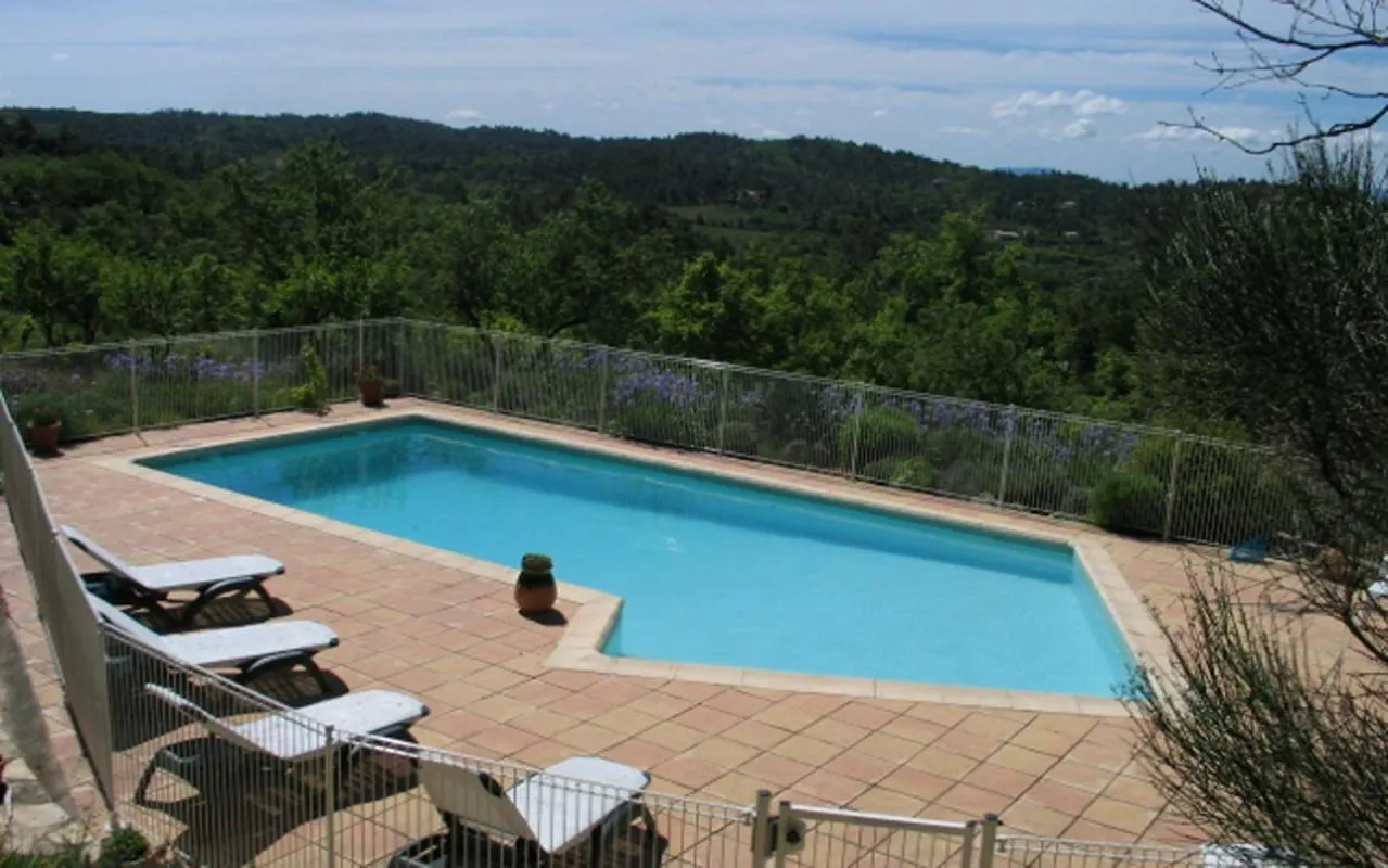 Mas Provencal Avec Vue Superbe Villa La Verdiere 0*,